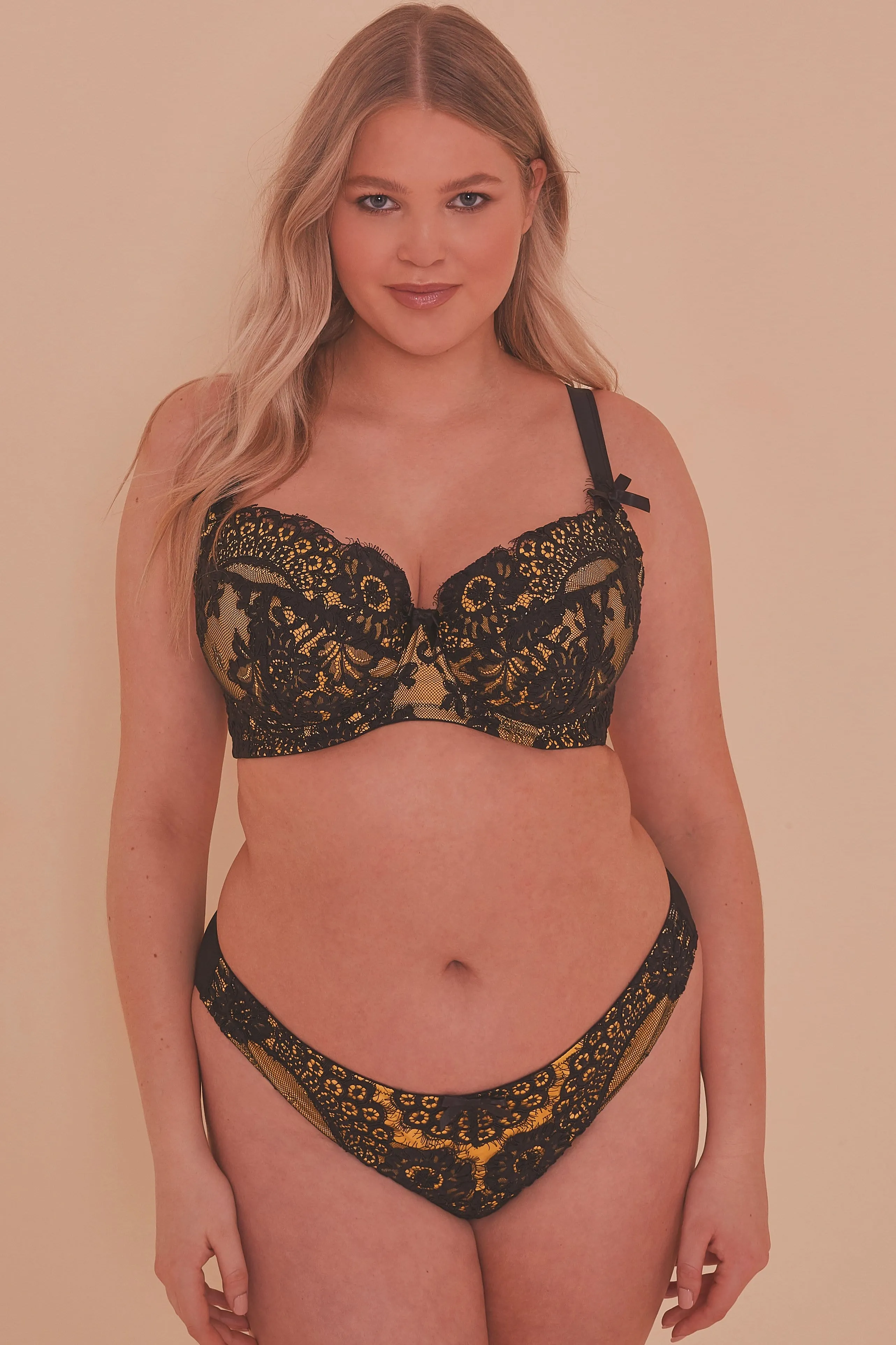 Jaquelina Mustard Contrast Brazilian Brief Curve