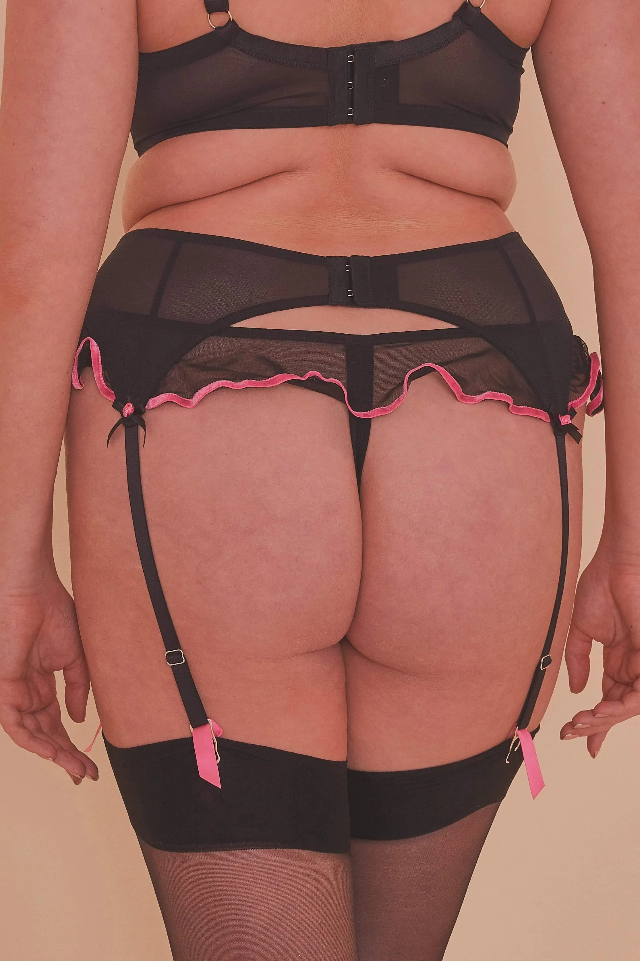Monica Ribbon Slot Suspender Belt