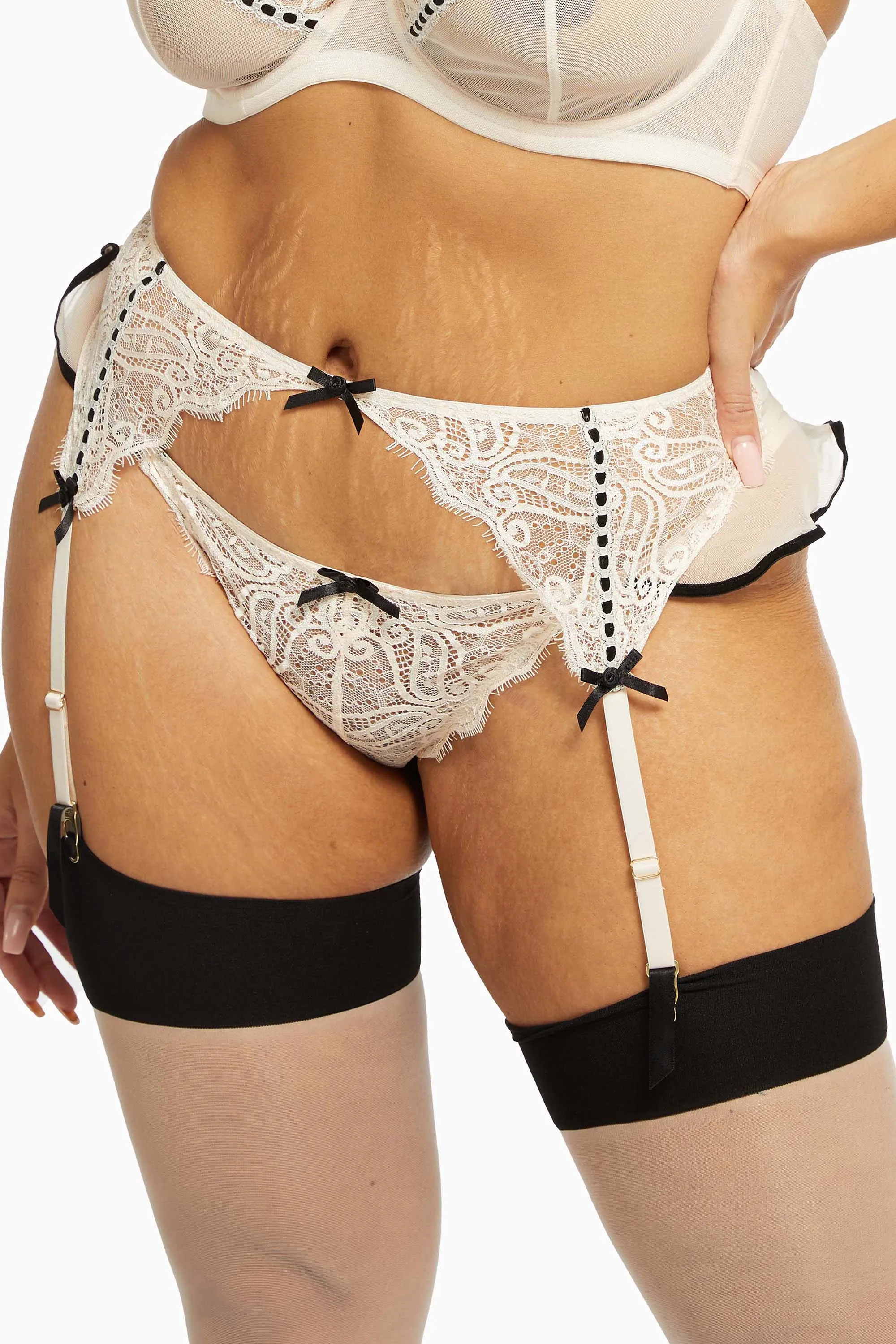 Monica Ribbon Slot Suspender Peach