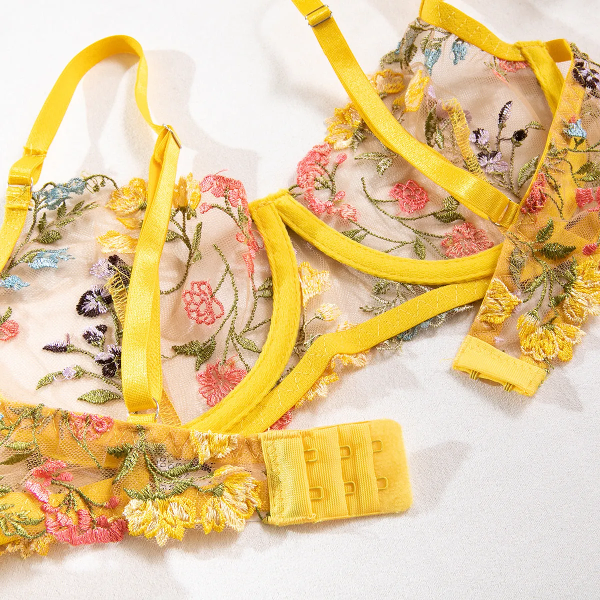 Women's 2 Piece Floral Embroidery Underwire Lingerie Set Mesh Bra and Panty Set